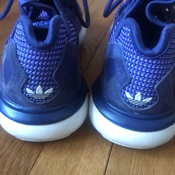 Adidas Tubular - Picture 3 of 3